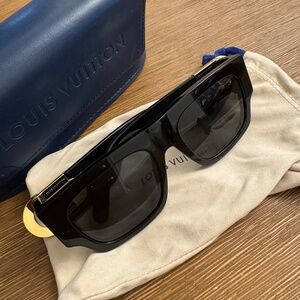 LV square sunglasses